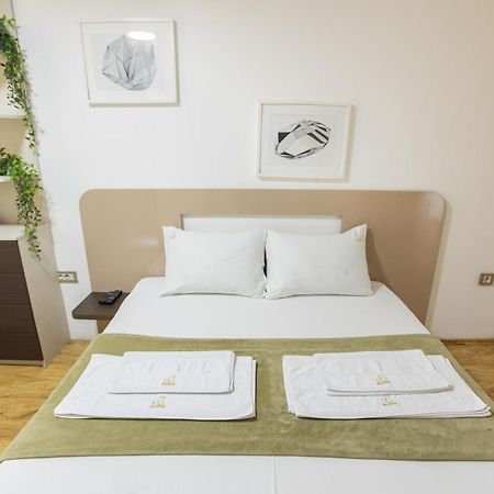 4 Rooms Apartments Ni Εξωτερικό φωτογραφία