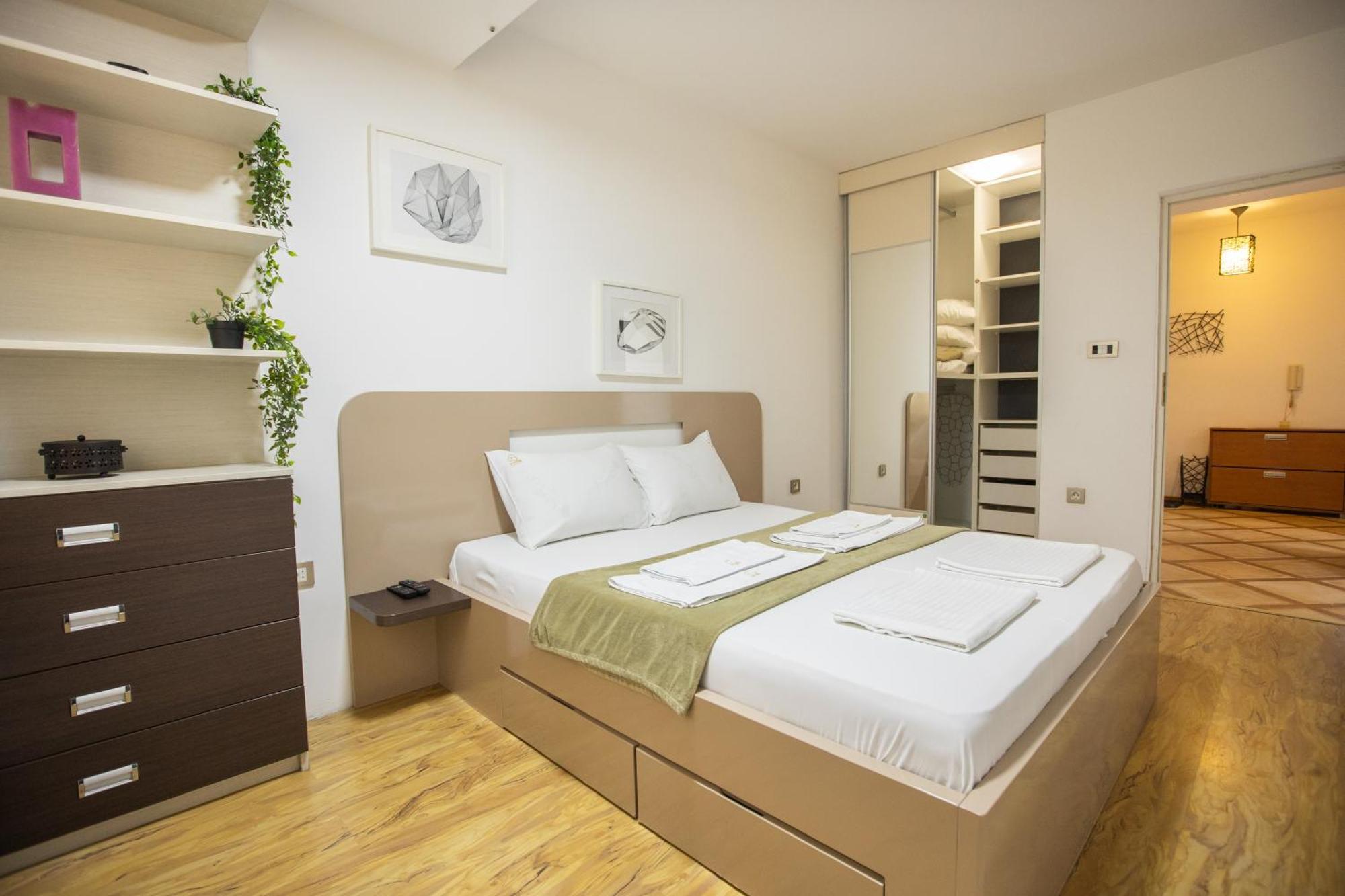 4 Rooms Apartments Ni Εξωτερικό φωτογραφία