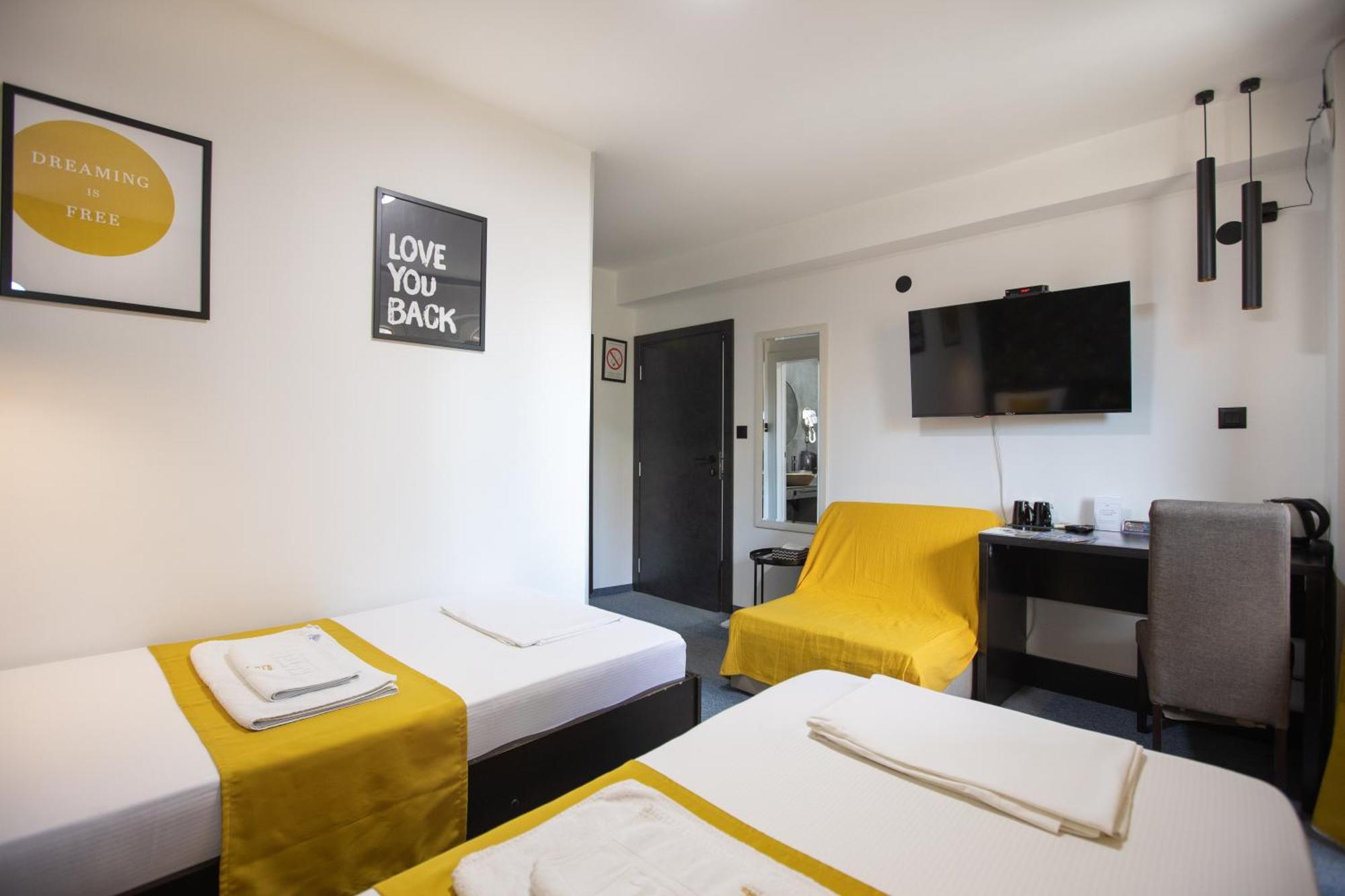 4 Rooms Apartments Ni Εξωτερικό φωτογραφία