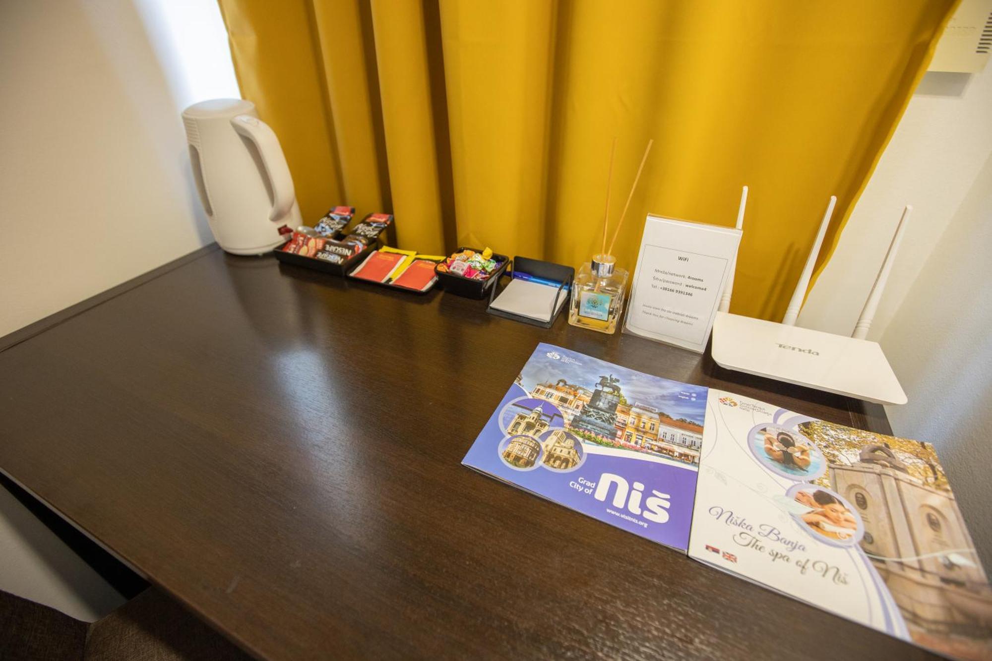4 Rooms Apartments Ni Εξωτερικό φωτογραφία