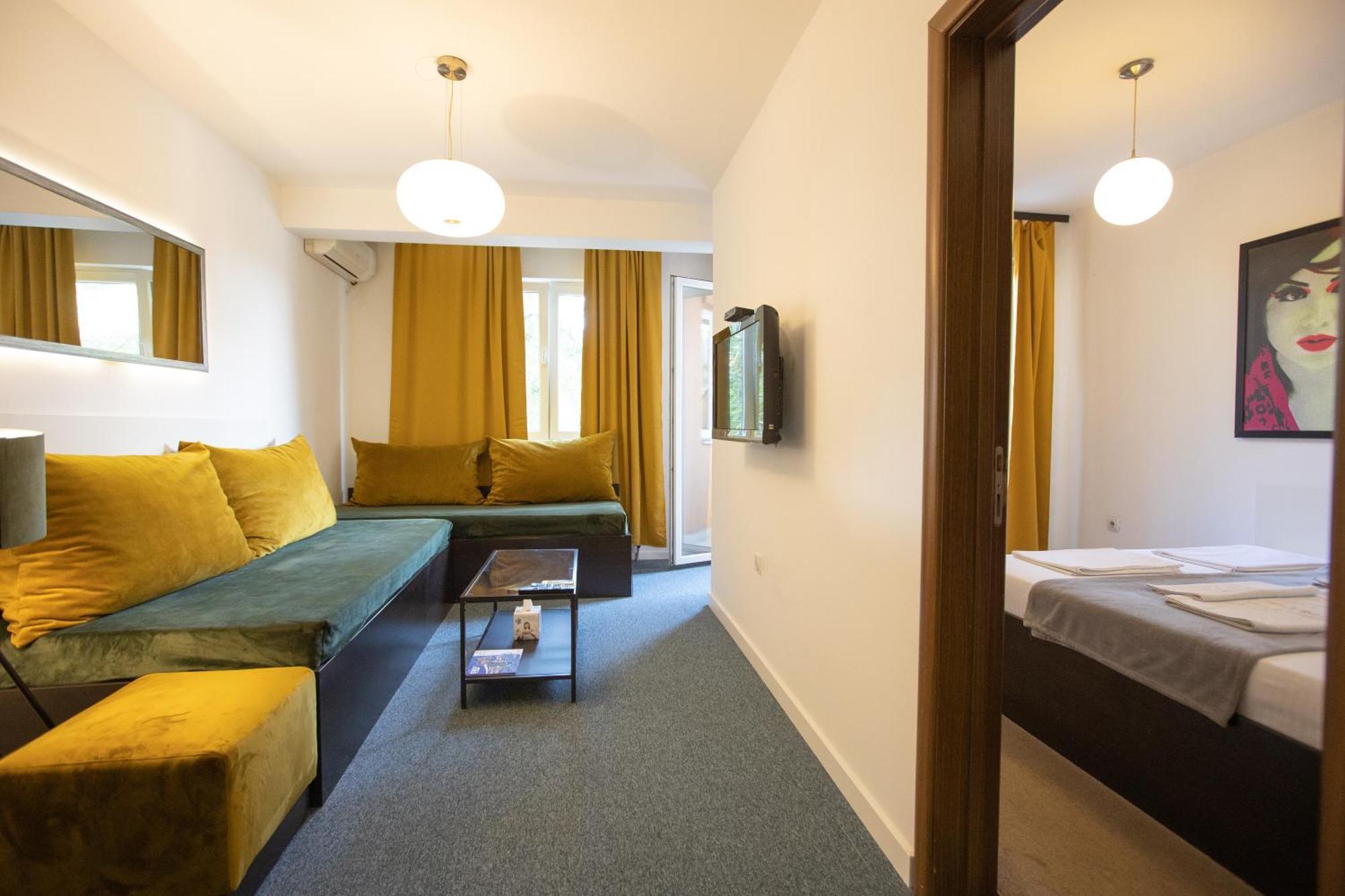 4 Rooms Apartments Ni Εξωτερικό φωτογραφία