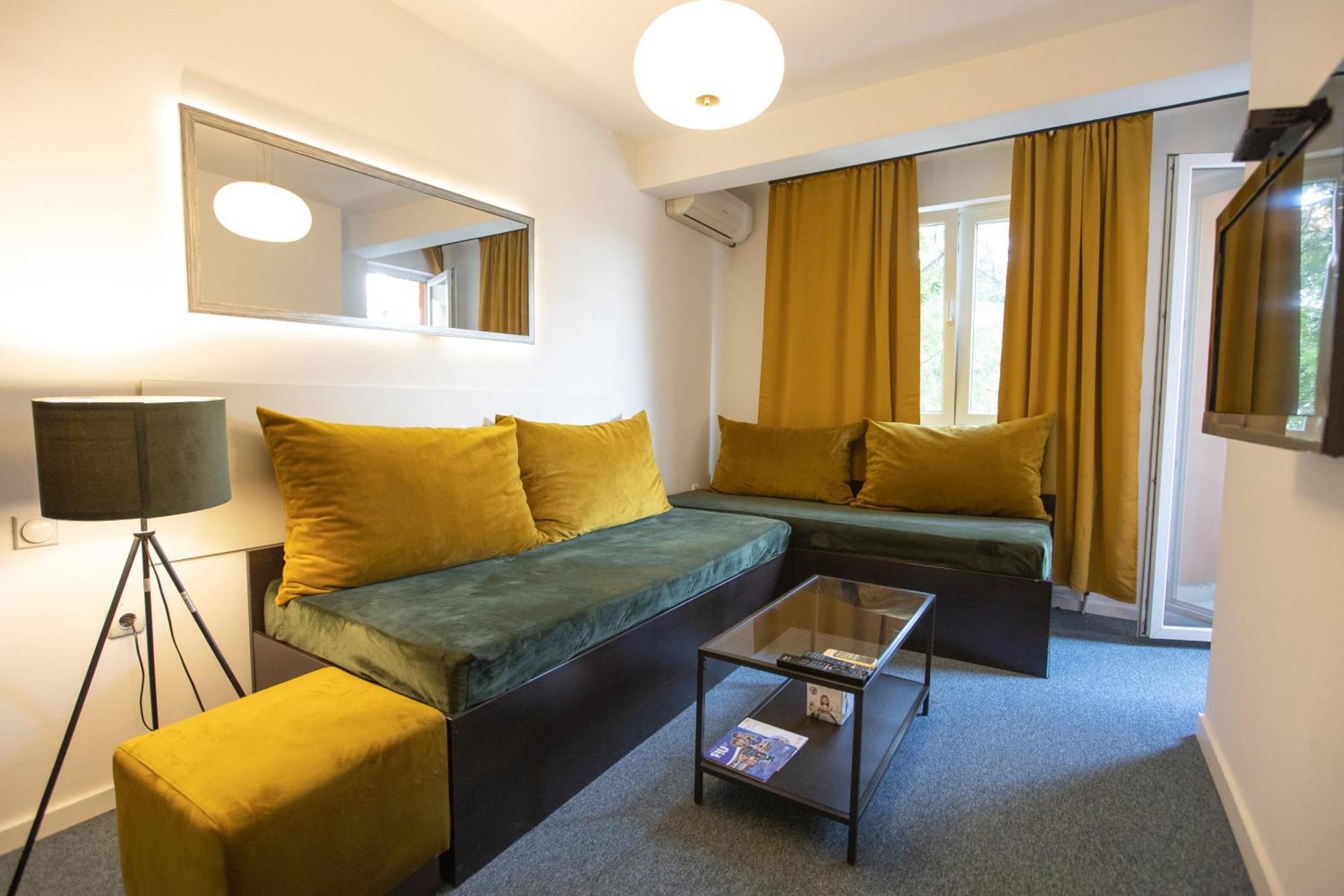 4 Rooms Apartments Ni Εξωτερικό φωτογραφία