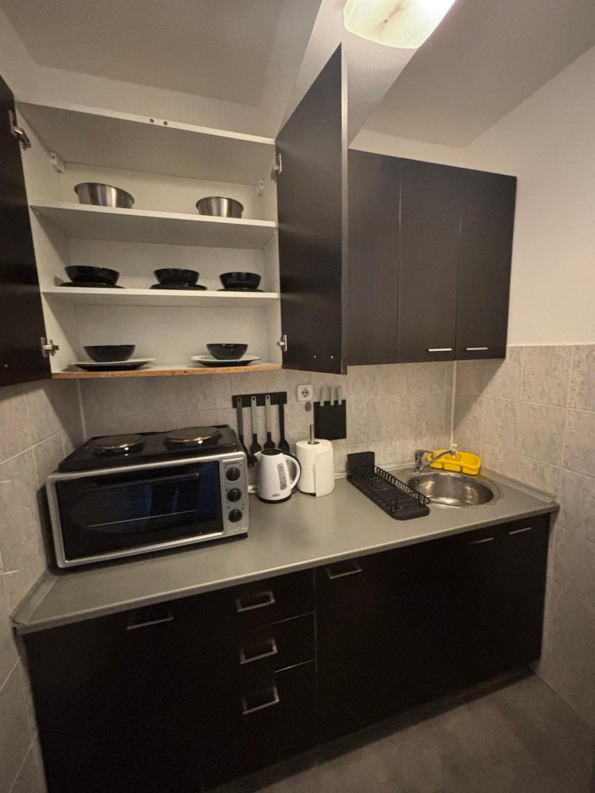 4 Rooms Apartments Ni Εξωτερικό φωτογραφία