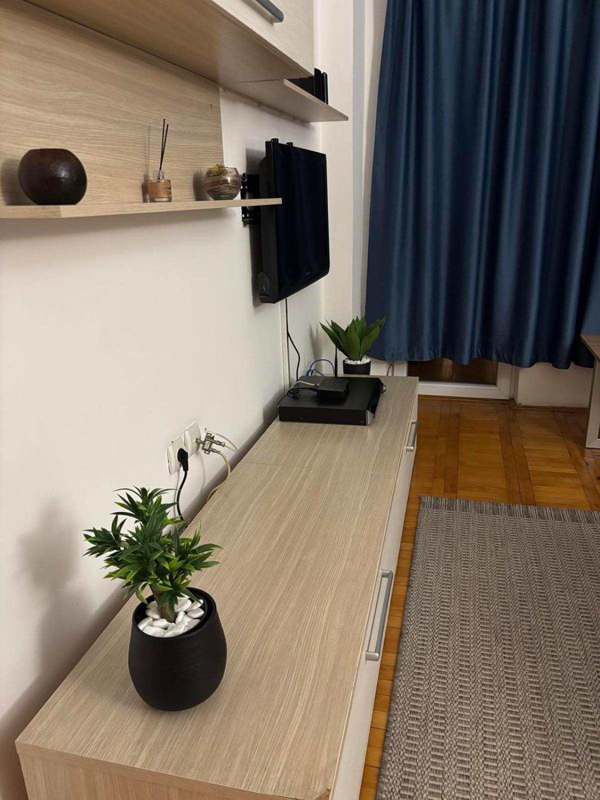 4 Rooms Apartments Ni Εξωτερικό φωτογραφία